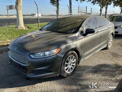 2016 Ford Fusion 4-Door Sedan