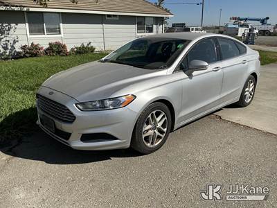 2013 Ford Fusion 4-Door Sedan