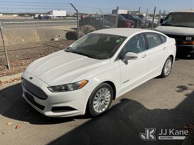 2015 Ford Fusion Hybrid SE 4-Door Sedan
