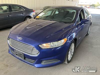 2015 Ford Fusion Hybrid 4-Door Sedan