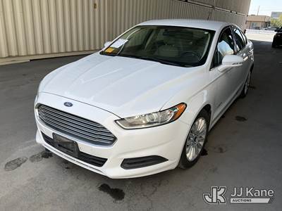 2016 Ford Fusion 4-Door Sedan