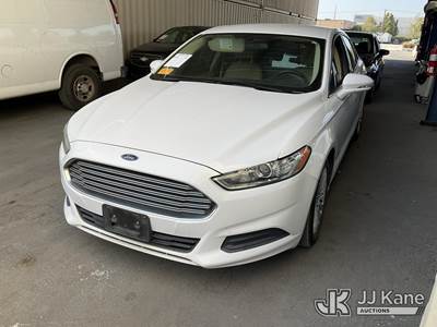 2016 Ford Fusion Hybrid 4-Door Sedan