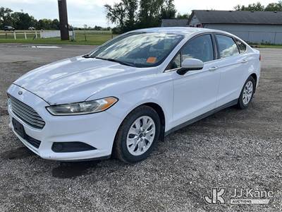 2014 Ford Fusion S 4-Door Sport Utility Vehicle