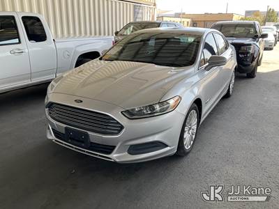 2013 Ford Fusion Hybrid SE 4-Door Sedan