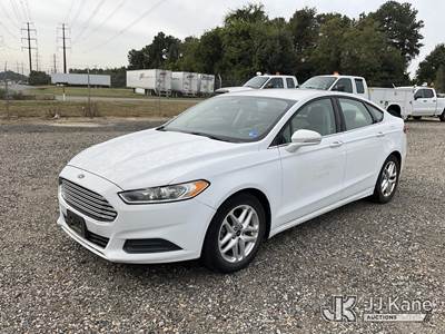 2015 Ford Fusion 4-Door Sedan