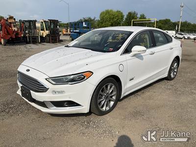 2018 Ford Fusion Energi Plug In Hybrid SE 4-Door Sedan
