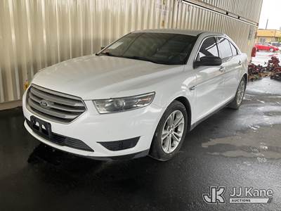 2015 Ford Taurus 4-Door Sedan