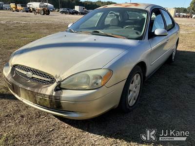 2003 Ford Taurus SE 4-Door Sedan