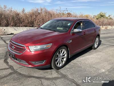 2015 Ford Taurus AWD 4-Door Sedan
