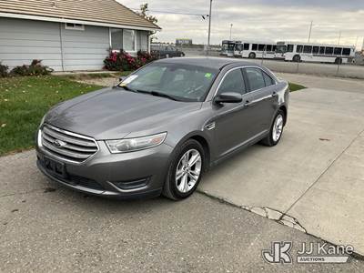 2014 Ford Taurus 4-Door Sedan