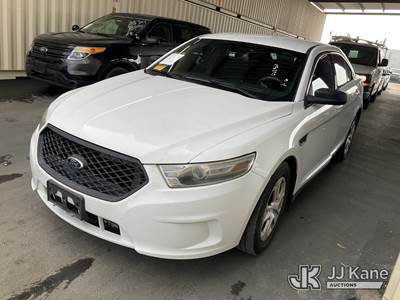2013 Ford Taurus Police 4-Door Sedan