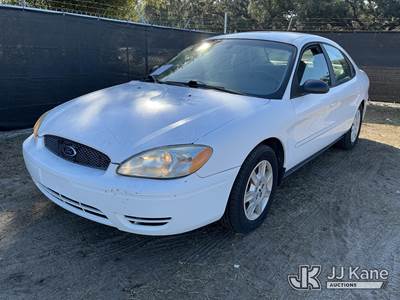 2006 Ford Taurus SE 4-Door Sedan