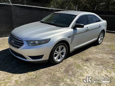 2015 Ford Taurus 4-Door Sedan
