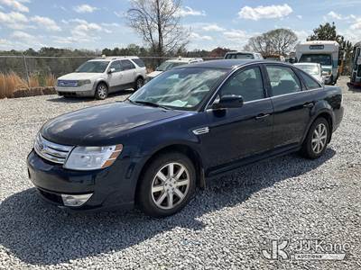 2008 Ford Taurus 4-Door Sedan