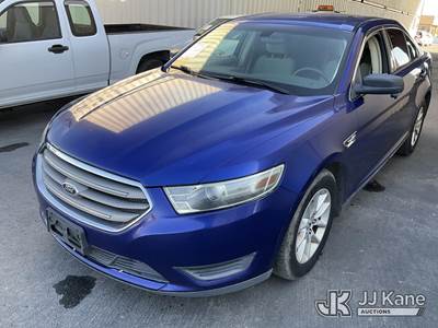 2013 Ford Taurus 4-Door Sedan