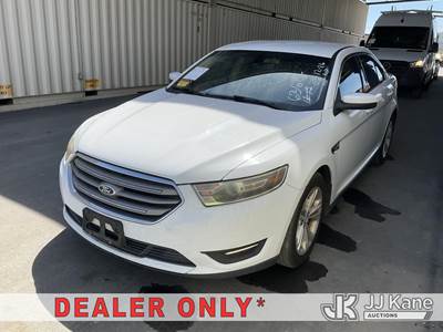 2015 Ford Taurus SEL FWD 4-Door Sedan