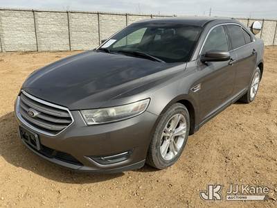 2013 Ford Taurus 4-Door Sedan
