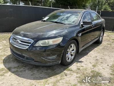 2011 Ford Taurus SEL 4-Door Sedan