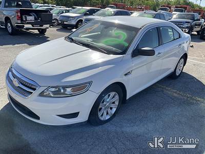 2012 Ford Taurus SE FWD 4-Door Sedan