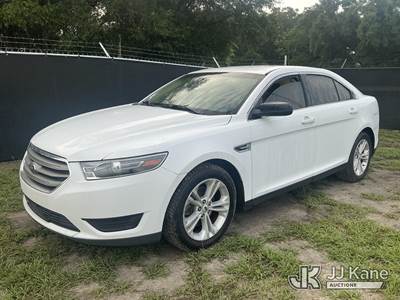 2016 Ford Taurus 4-Door Sedan