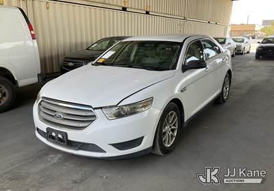 2013 Ford Taurus 4-Door Sedan