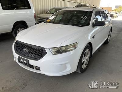 2013 Ford Taurus Police 4-Door Sedan