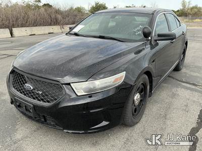 2014 Ford Taurus AWD Police 4-Door Sedan