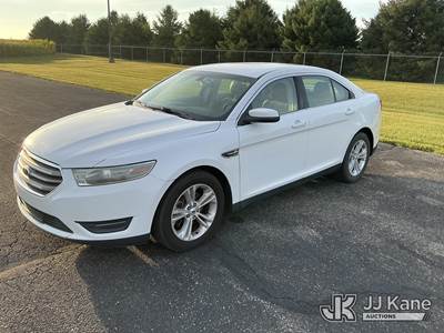 2014 Ford Taurus SEL 4-Door Sedan