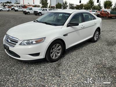 2012 Ford Taurus 4-Door Sedan