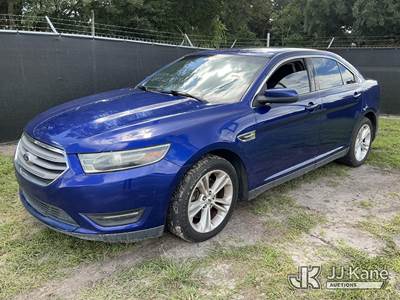 2015 Ford Taurus SEL 4-Door Sedan