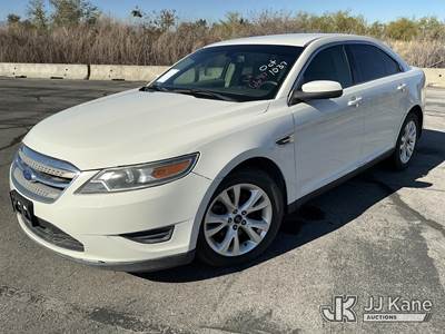 2012 Ford Taurus 4-Door Sedan