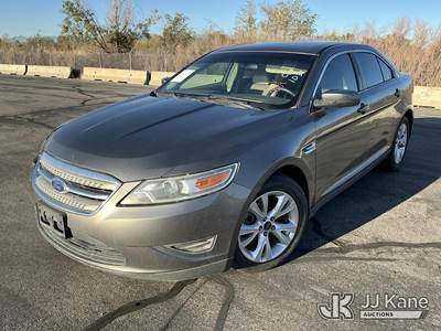 2012 Ford Taurus 4-Door Sedan