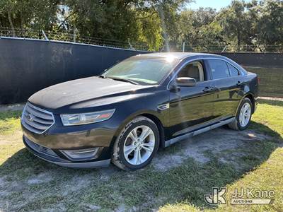 2014 Ford Taurus SEL 4-Door Sedan