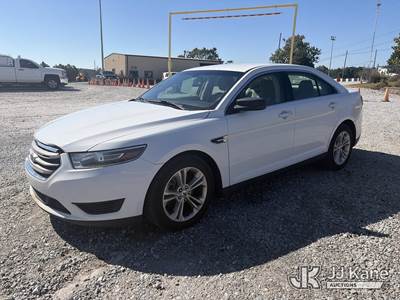 2016 Ford Taurus SE FWD 4-Door Sedan