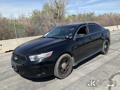 2015 Ford Taurus AWD Interceptor 4-Door Sedan