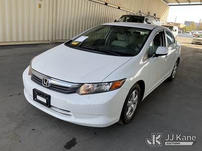 2012 Honda Civic CNG Sedan 5-Speed AT 4-Door Sedan