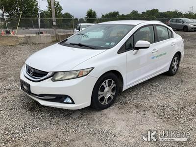 2014 Honda Civic Hybrid FWD 4-Door Sedan