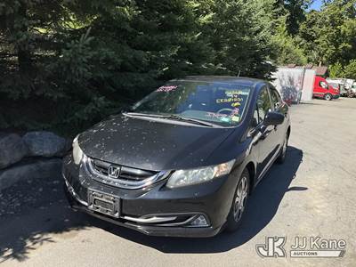 2014 Honda Civic Hybrid 4-Door Sedan
