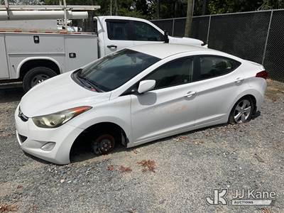 2013 Hyundai Elantra 4-Door Sedan