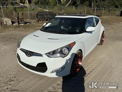 2013 Hyundai Veloster 2-Door Coupe
