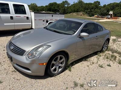 2004 Infiniti G35 2-Door Coupe