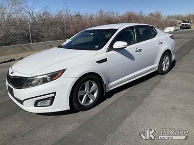 2015 Kia Optima 4-Door Sedan