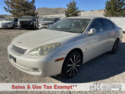 2005 Lexus ES 330 4-Door Sedan