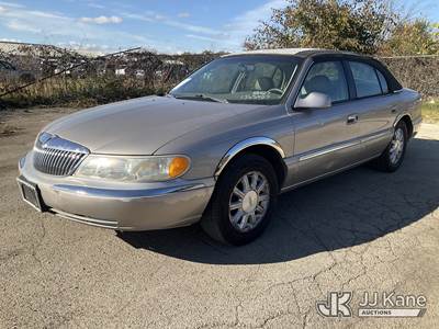 1999 Lincoln Continental 4-Door Sedan