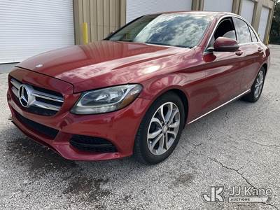 2016 Mercedes-Benz C300 4-Door Sedan