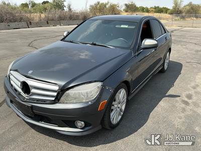 2008 Mercedes-Benz C300 4-Door Sedan