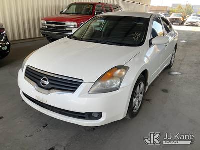 2008 Nissan Altima 4-Door Sedan