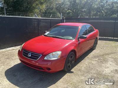 2003 Nissan Altima 4-Door Sedan