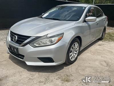 2017 Nissan Altima 4-Door Sedan