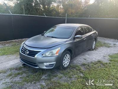 2014 Nissan Altima 4-Door Sedan